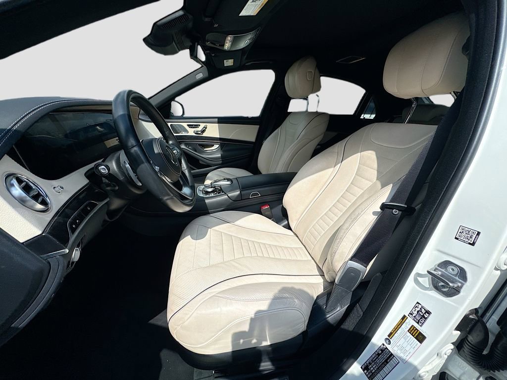 Used 2020 Mercedes-Benz S 560 Sedan w/ Premium Package image 23