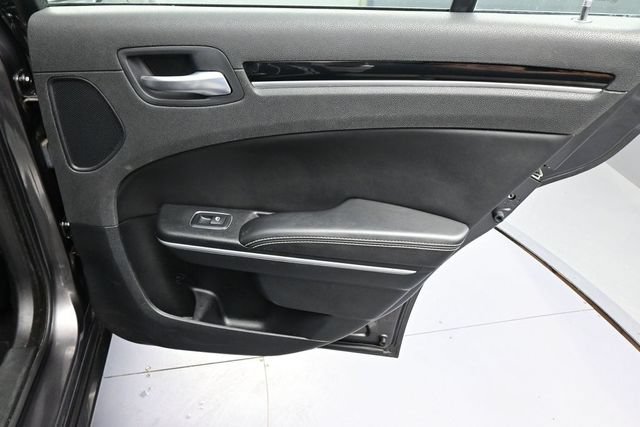 Used 2023 Chrysler 300 S RWD image 15