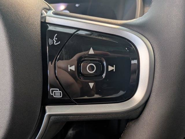 New 2026 Volvo XC90 B6 Plus w/ Protection Package AWD/4WD image 18
