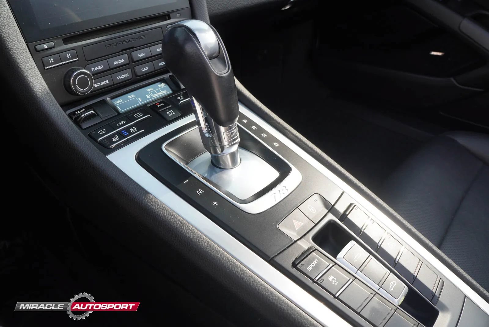Used 2018 Porsche 718 Boxster S RWD image 40