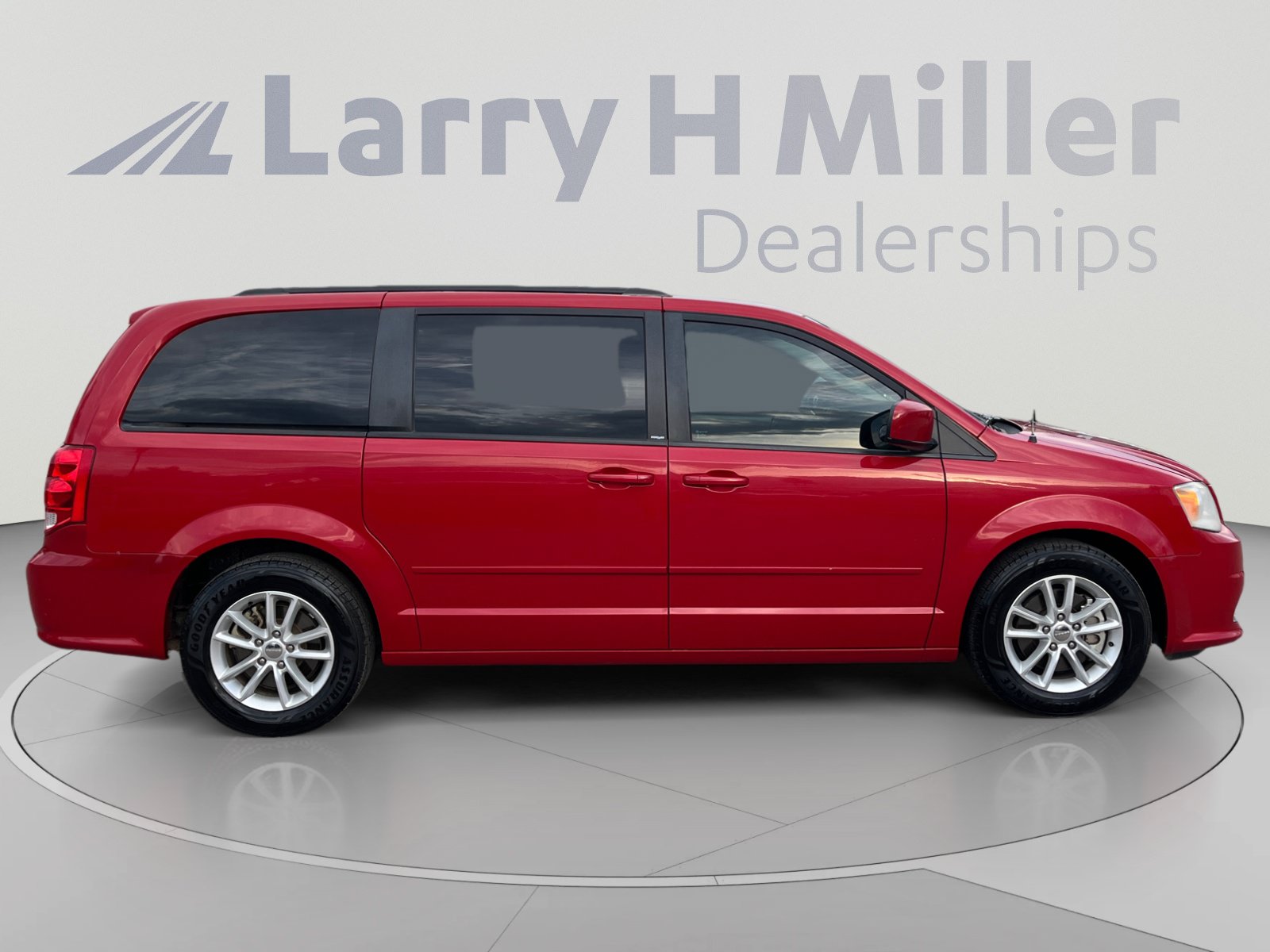 Used 2013 Dodge Grand Caravan SXT FWD image 6
