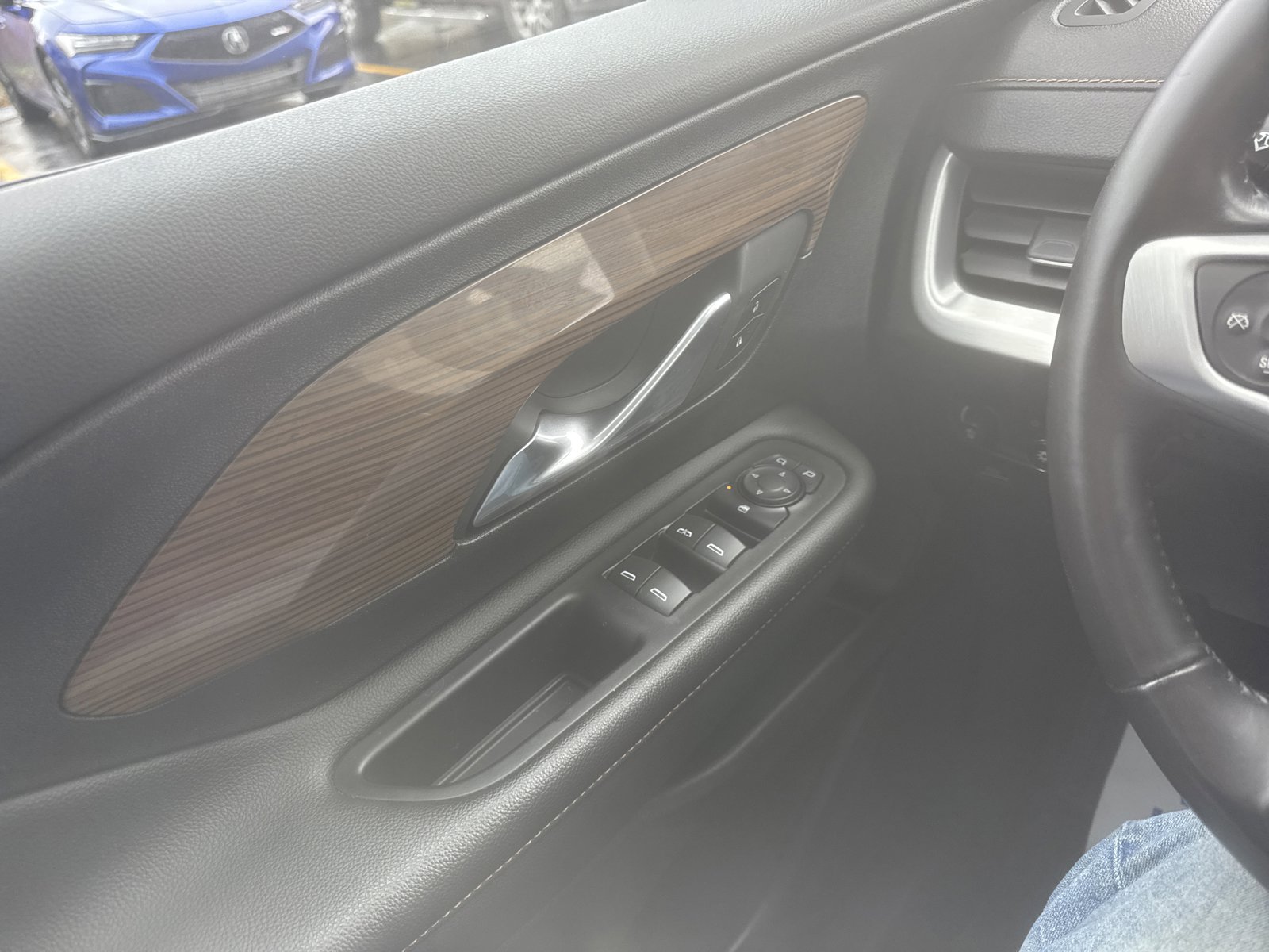 Used 2019 GMC Terrain SLE w/ Driver Convenience Package image 13