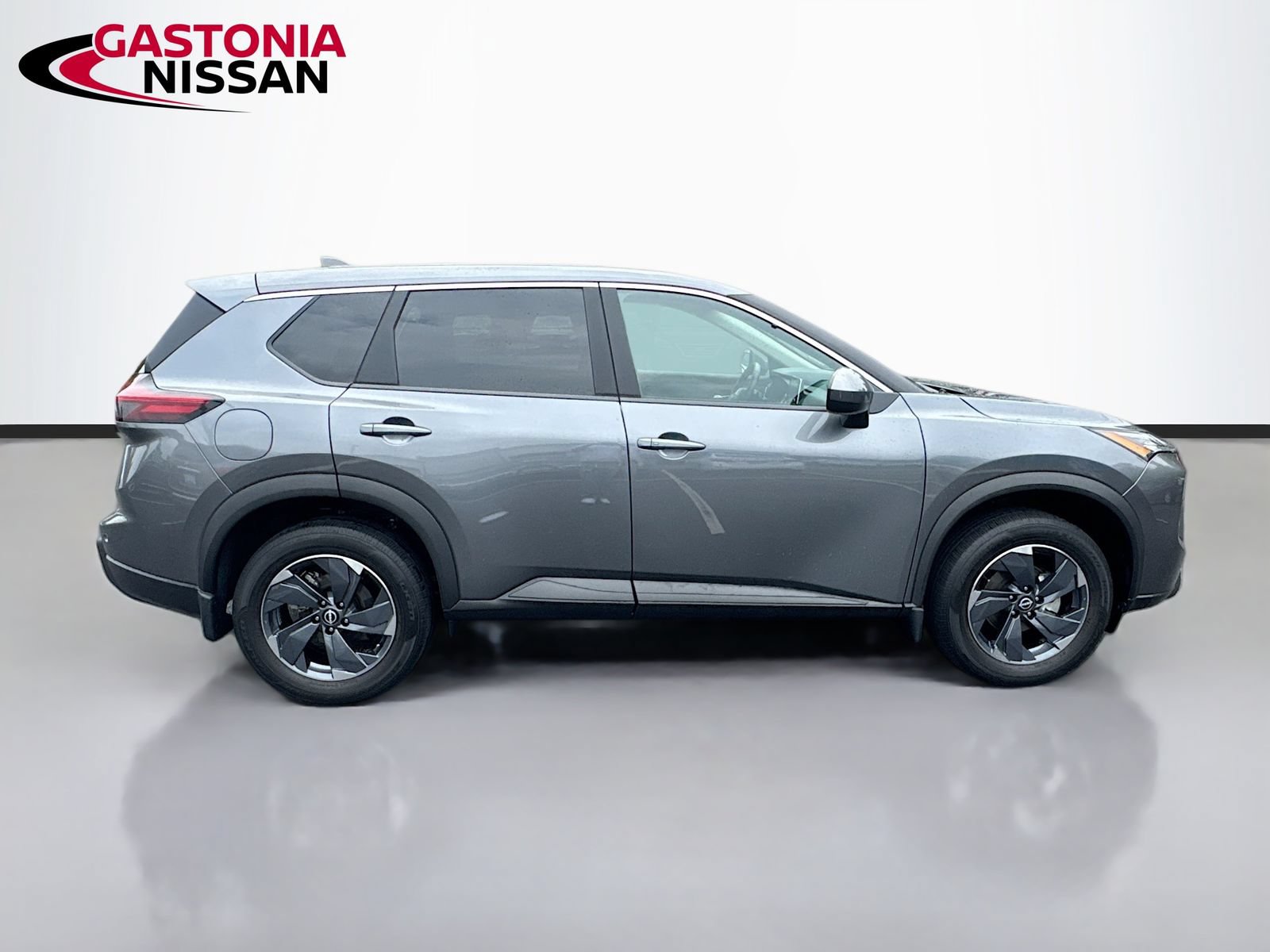 Used 2026 Nissan Rogue SV FWD image 10