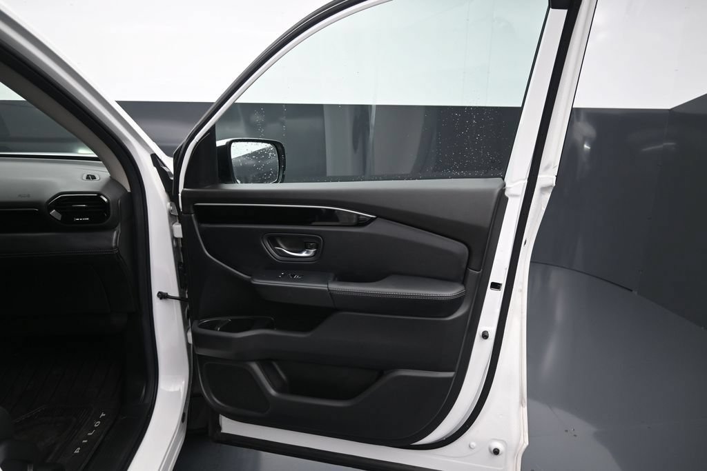 Certified 2025 Honda Pilot EX-L image 12