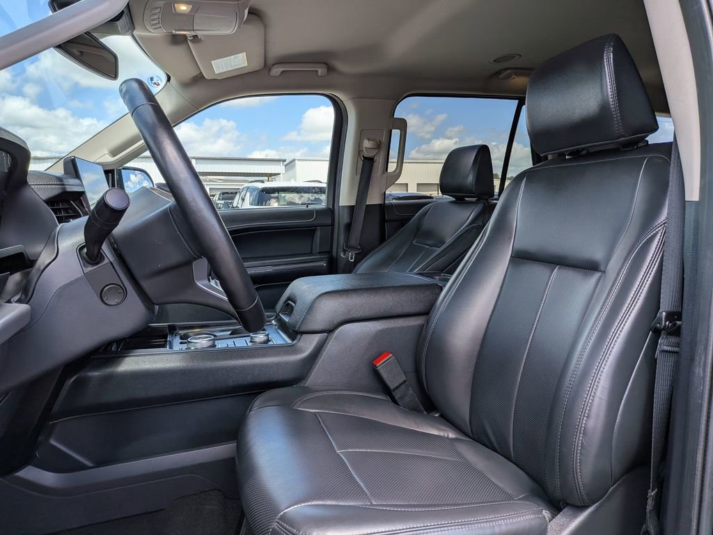 Used 2024 Ford Expedition XLT AWD/4WD image 14