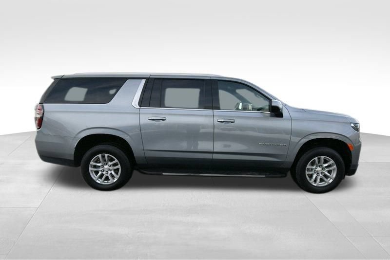 Used 2024 Chevrolet Suburban LT AWD/4WD image 9