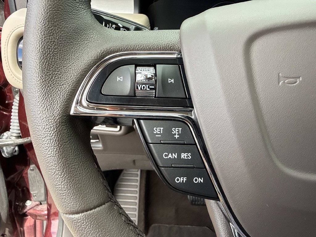 Certified 2023 Lincoln Nautilus AWD w/ Premium Package image 30