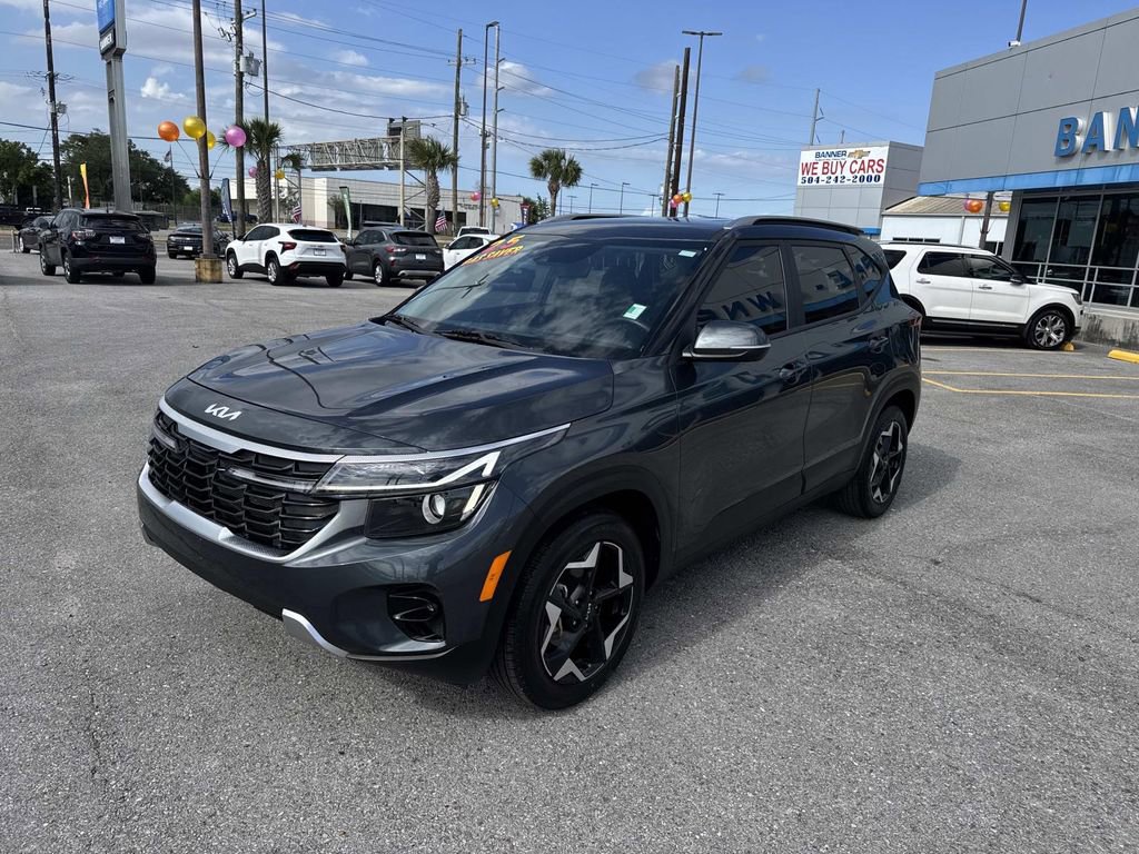 Used 2025 Kia Seltos S FWD image 3