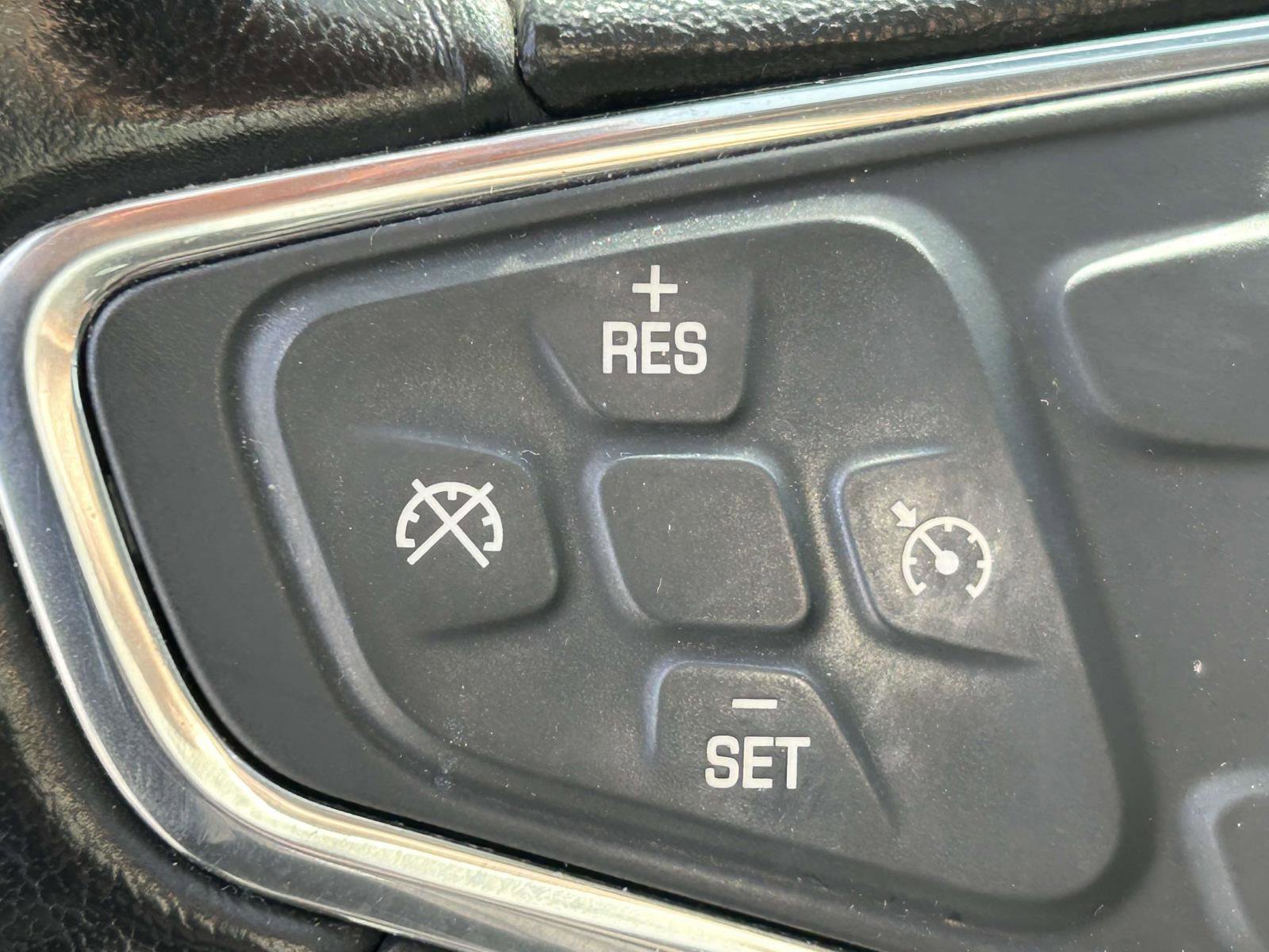 Used 2019 Chevrolet Equinox LT image 21