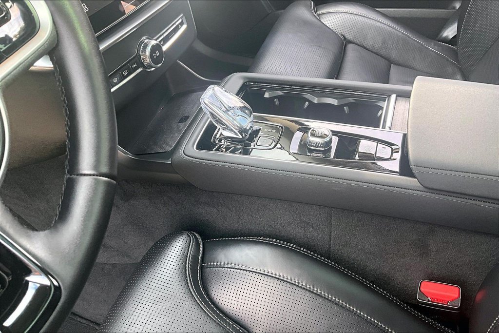 Certified 2026 Volvo XC90 B6 Ultra AWD/4WD image 19