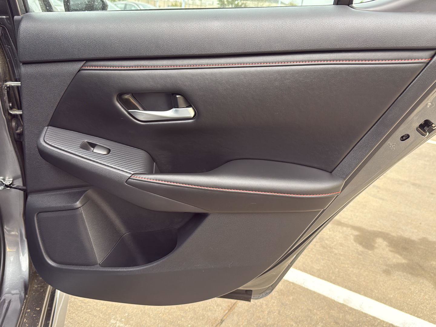 Used 2025 Nissan Sentra SR w/ Lighting Package FWD image 38