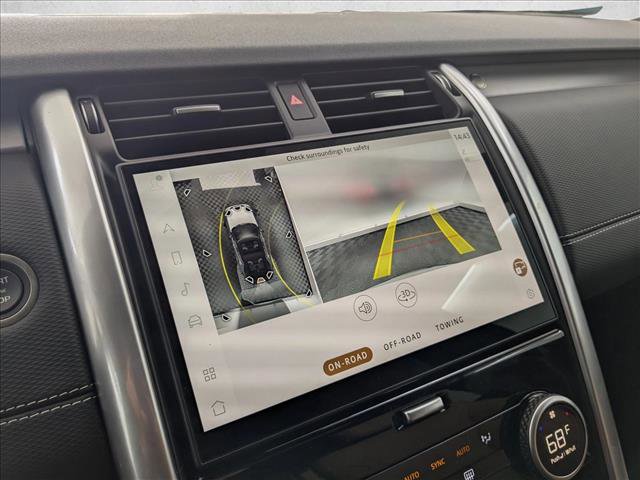 New 2025 Land Rover Discovery Dynamic SE AWD/4WD image 17