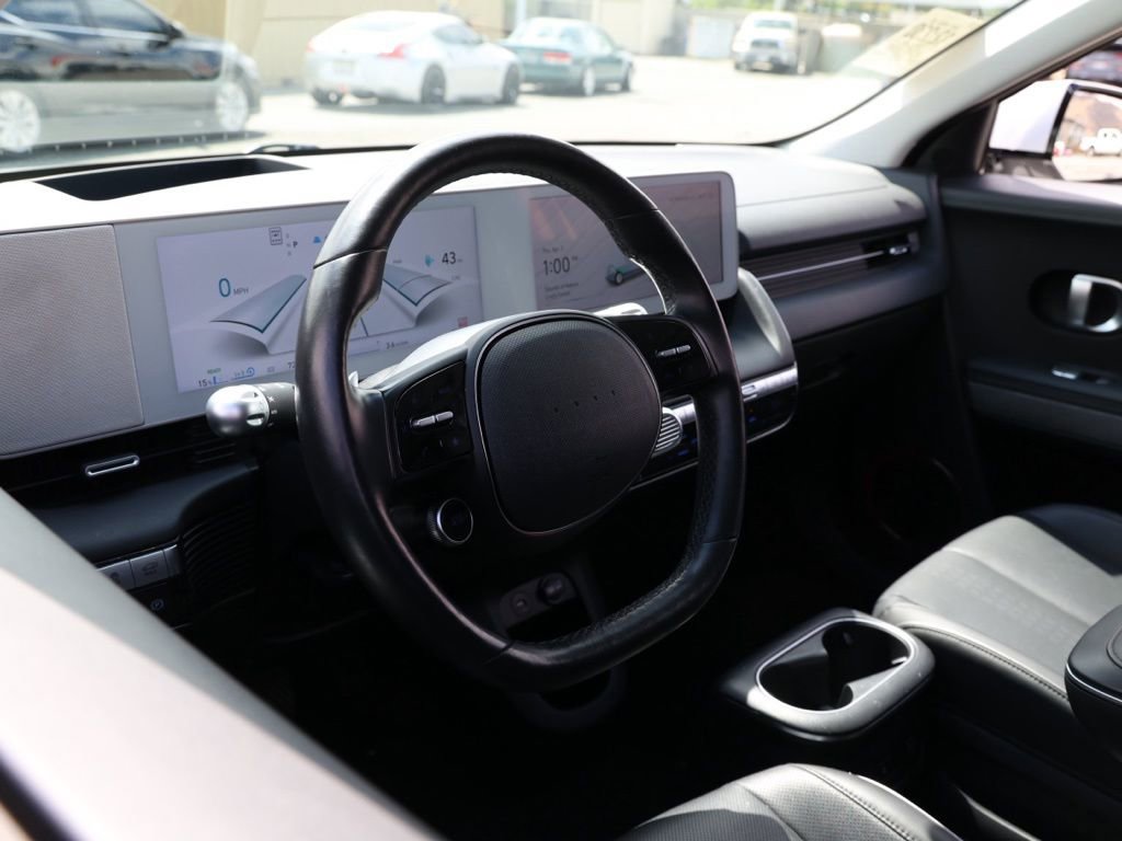 Used 2024 Hyundai Ioniq 5 Limited image 14