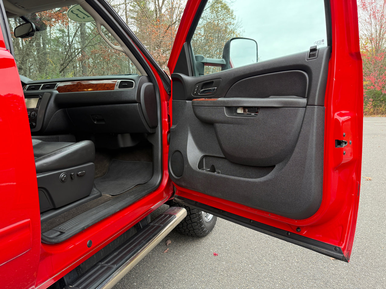 Used 2013 GMC Sierra 2500 SLT w/ Entertainment Package image 22