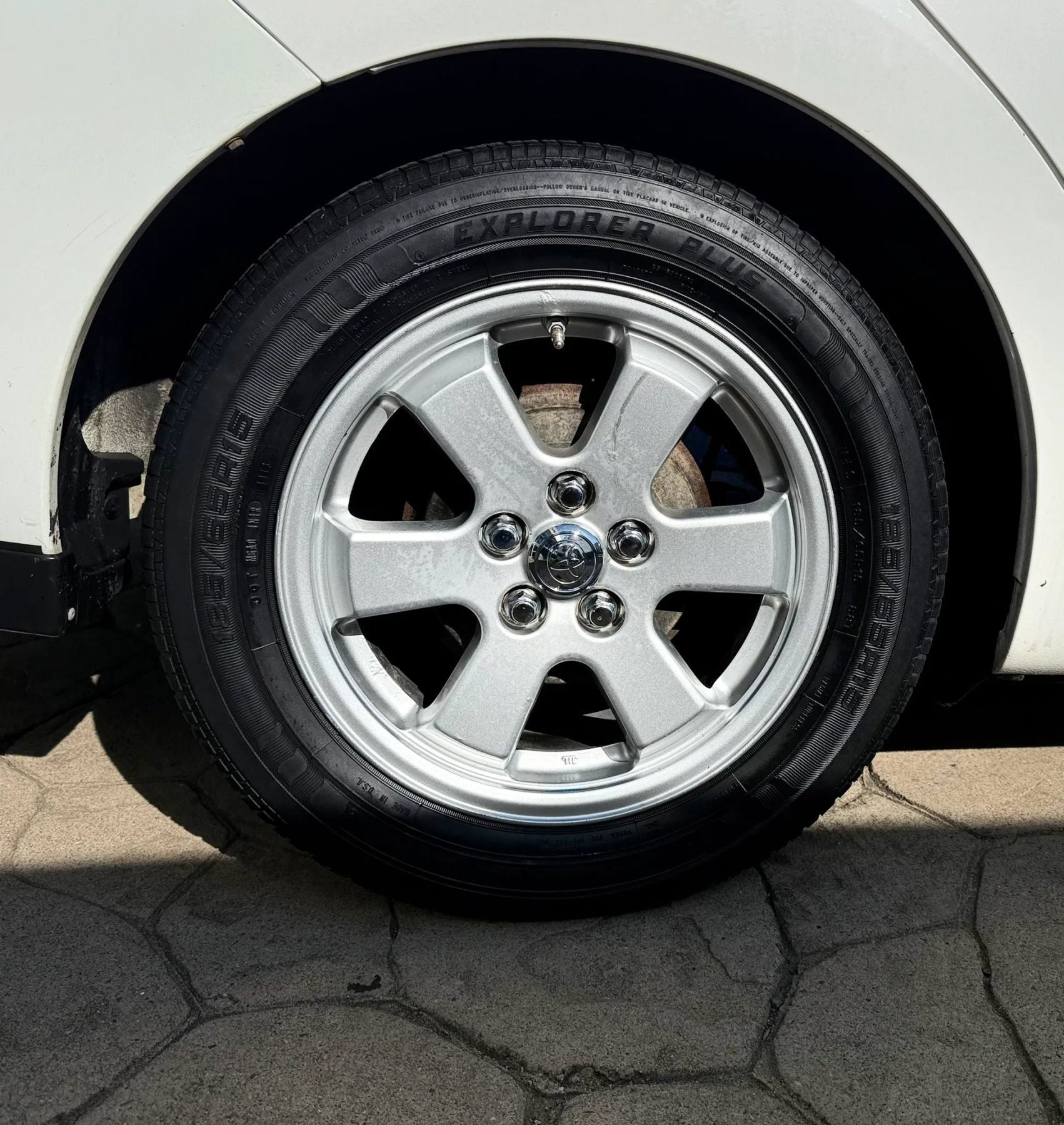 Used 2008 Toyota Prius FWD image 38