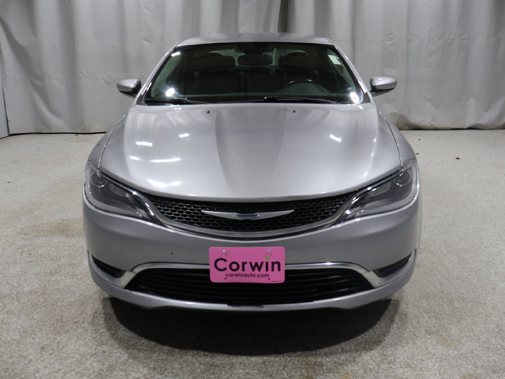 Used 2015 Chrysler 200 Limited w/ Convenience Group FWD image 7