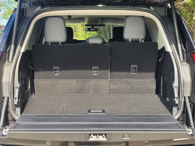 Used 2026 Ford Expedition Active RWD image 9