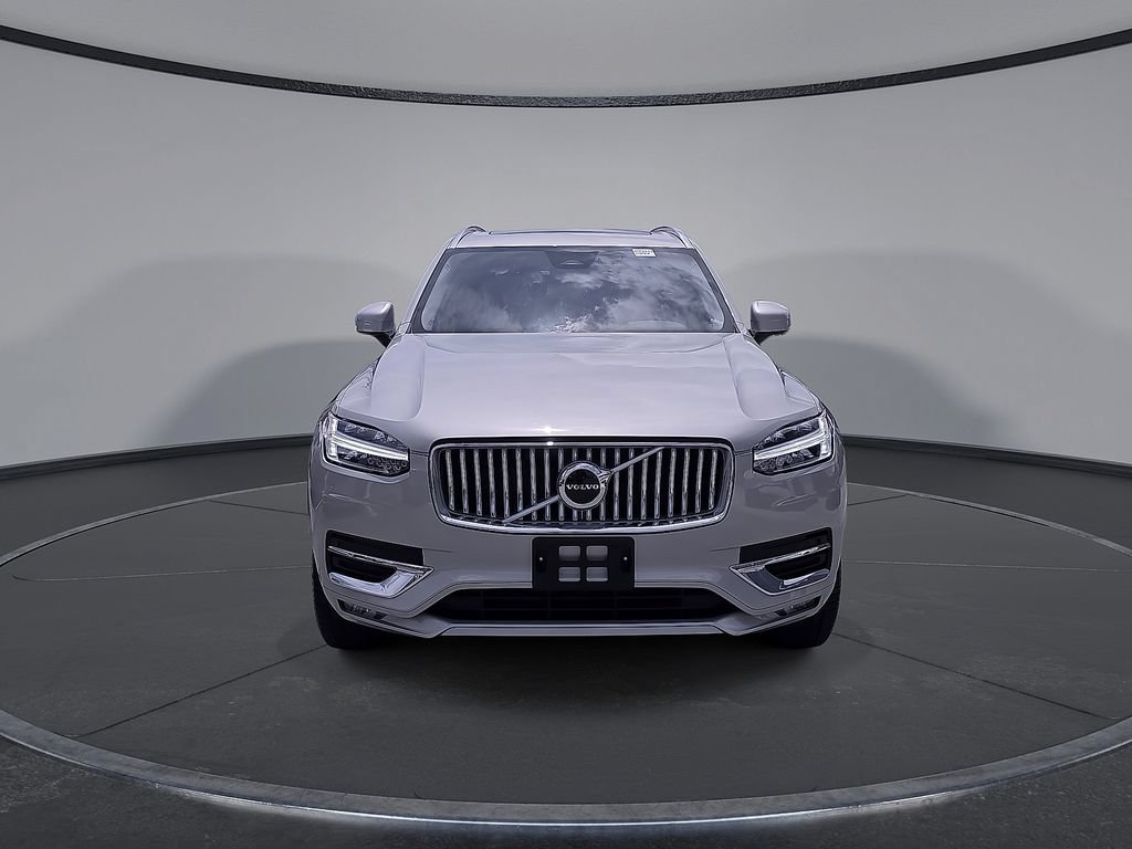 Certified 2025 Volvo XC90 B5 Core AWD/4WD image 10