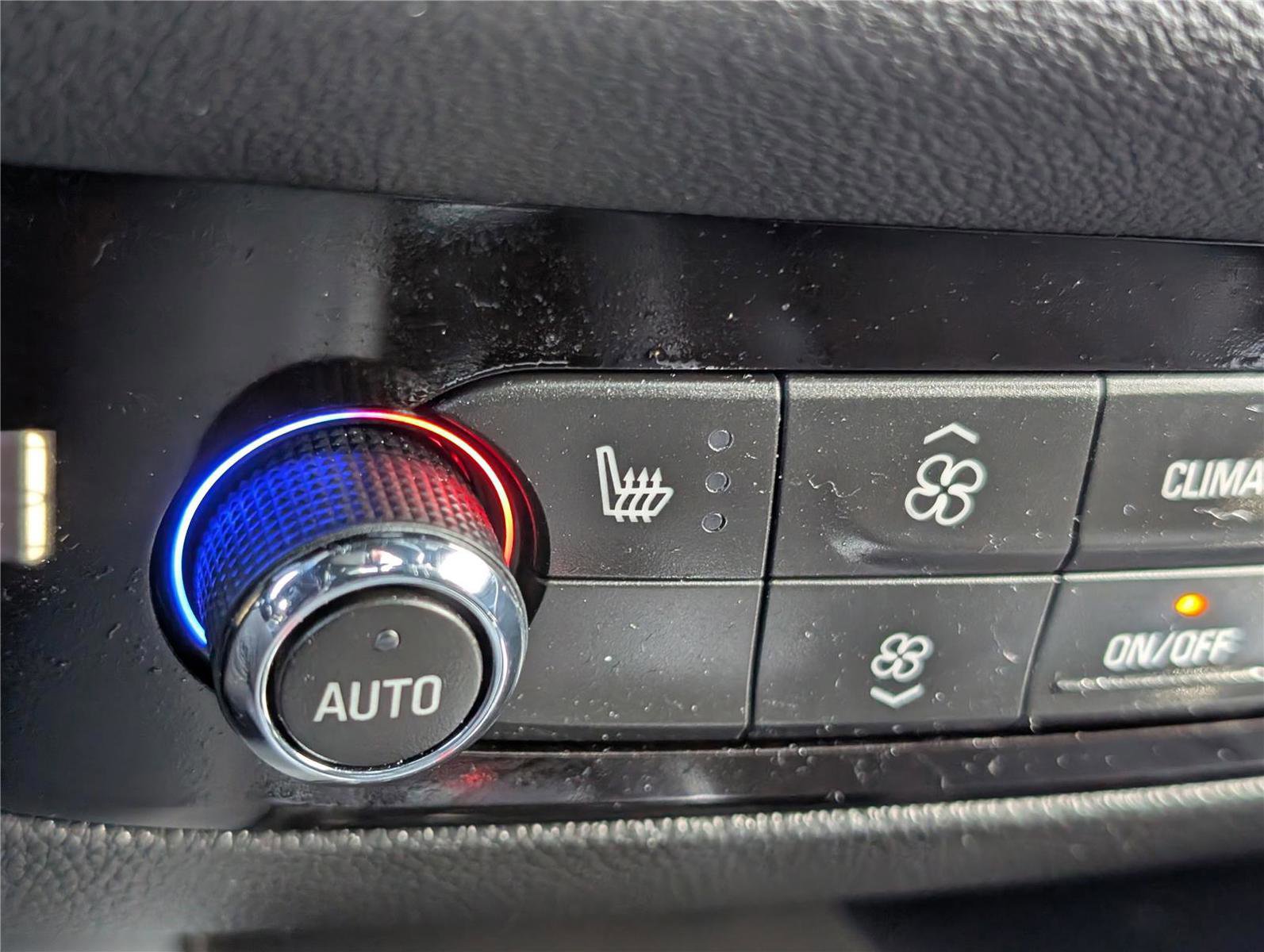 Used 2023 Buick Enclave Essence w/ Experience Buick Package image 27