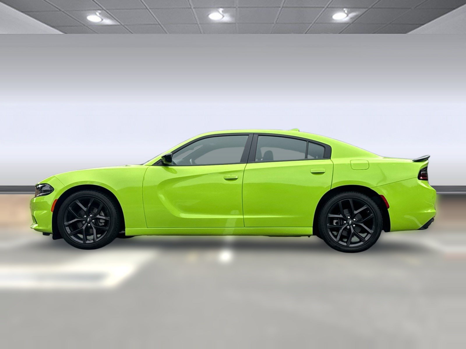Used 2023 Dodge Charger SXT w/ Blacktop Package RWD image 2