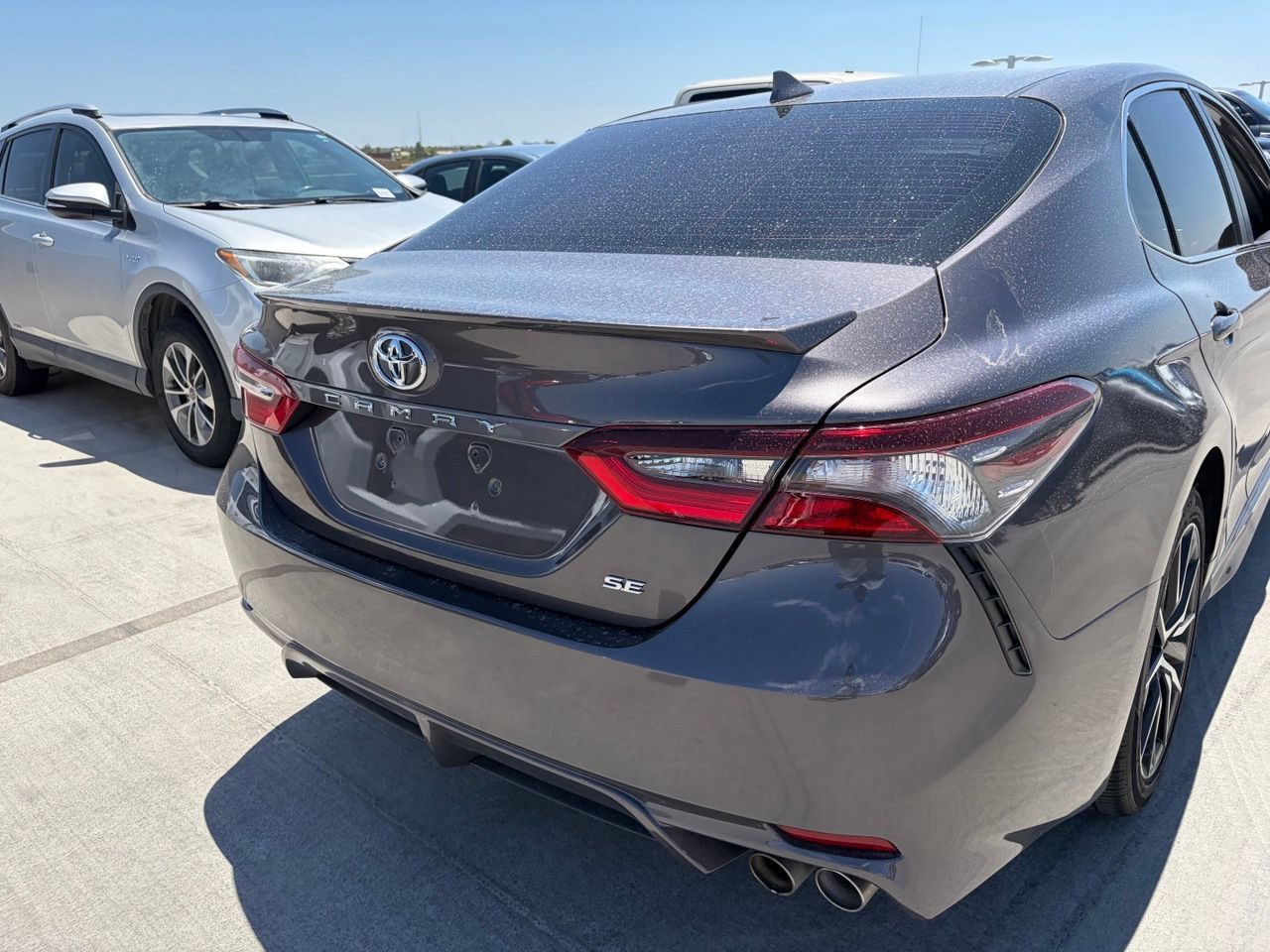 Used 2024 Toyota Camry SE FWD image 4