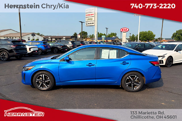 Used 2025 Nissan Sentra SV FWD image 4