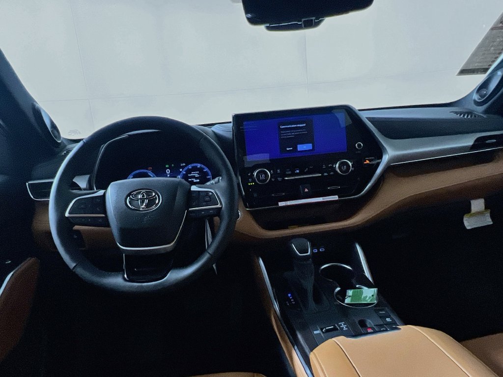 New 2026 Toyota Highlander Platinum AWD/4WD image 27