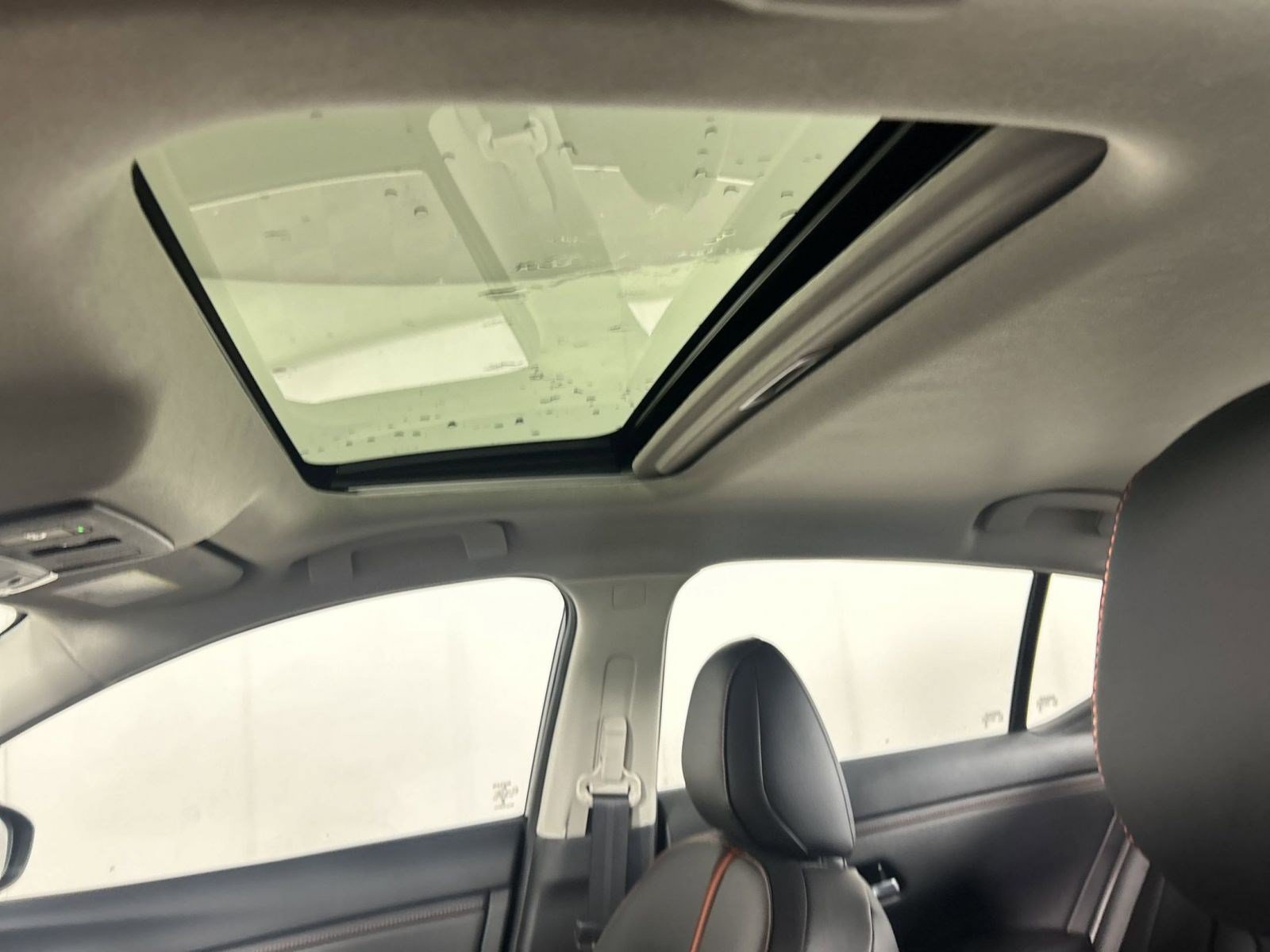 New 2025 Nissan Sentra SR w/ SR Premium Package FWD image 7