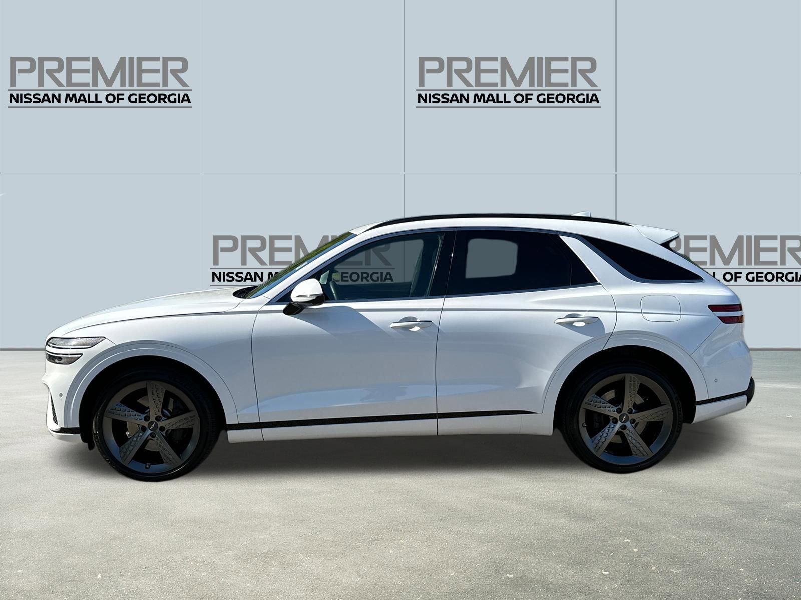 Used 2022 Genesis GV70 3.5T Sport w/ Sport Prestige Package AWD/4WD image 6