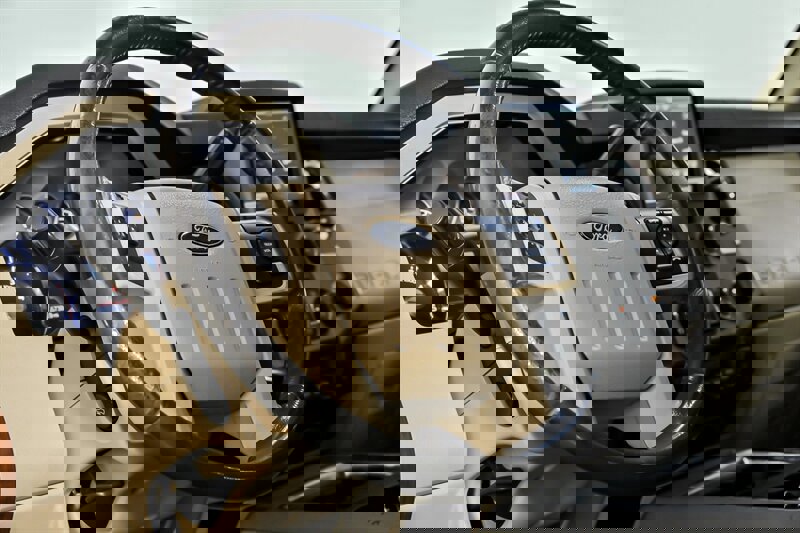 Used 2015 Ford F250 King Ranch w/ FX4 Off-Road Package image 21