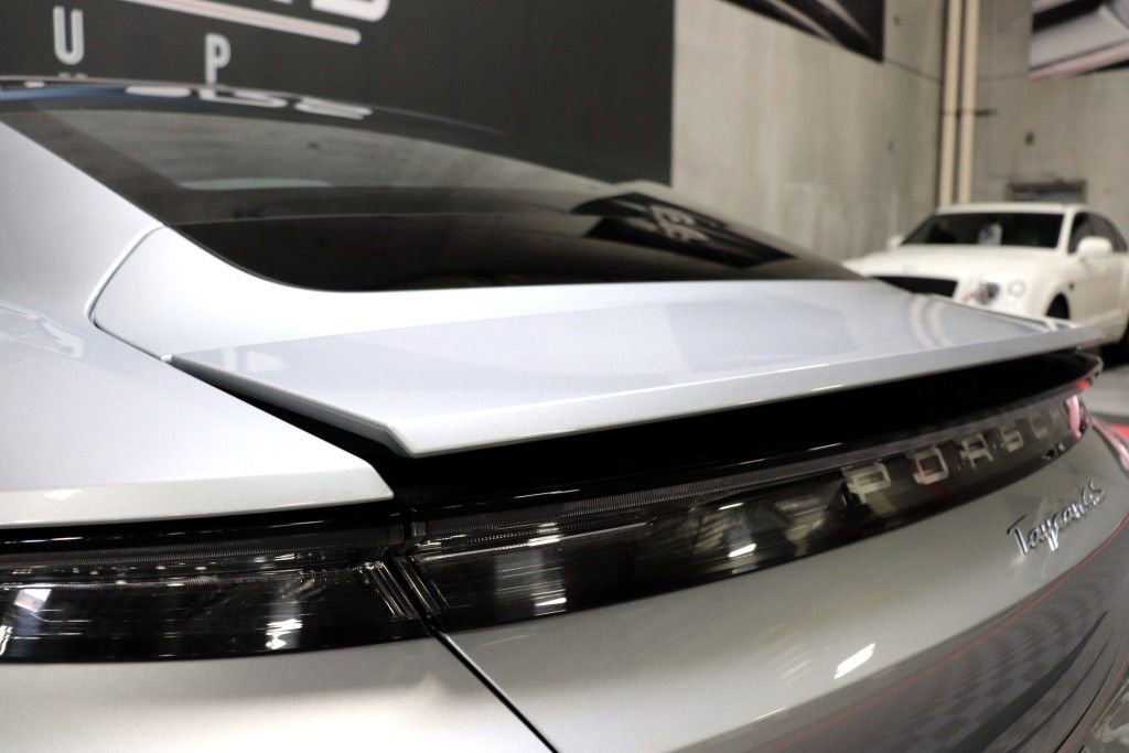 Used 2020 Porsche Taycan 4S image 77