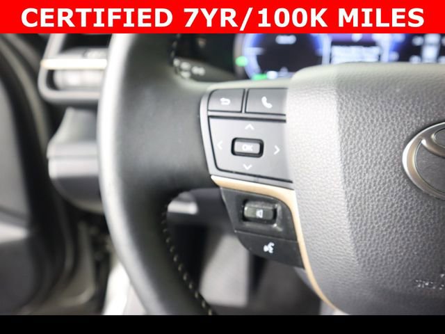 Used 2025 Toyota Crown XLE image 22