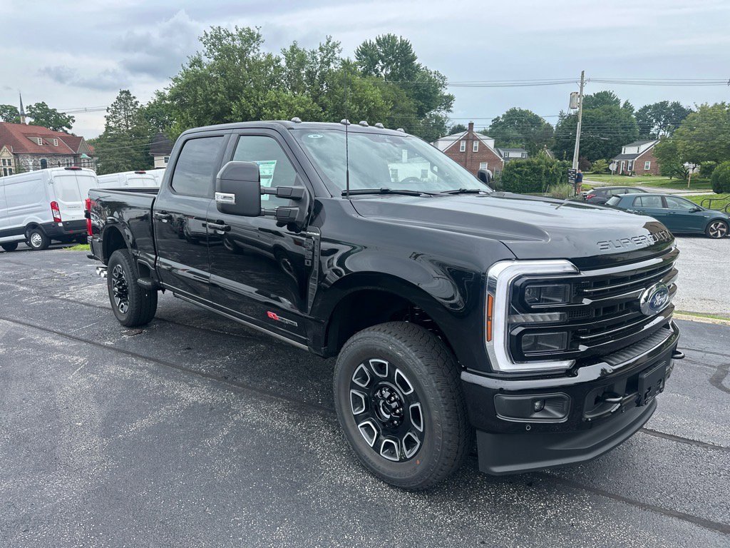 New 2025 Ford F250 Platinum image 3