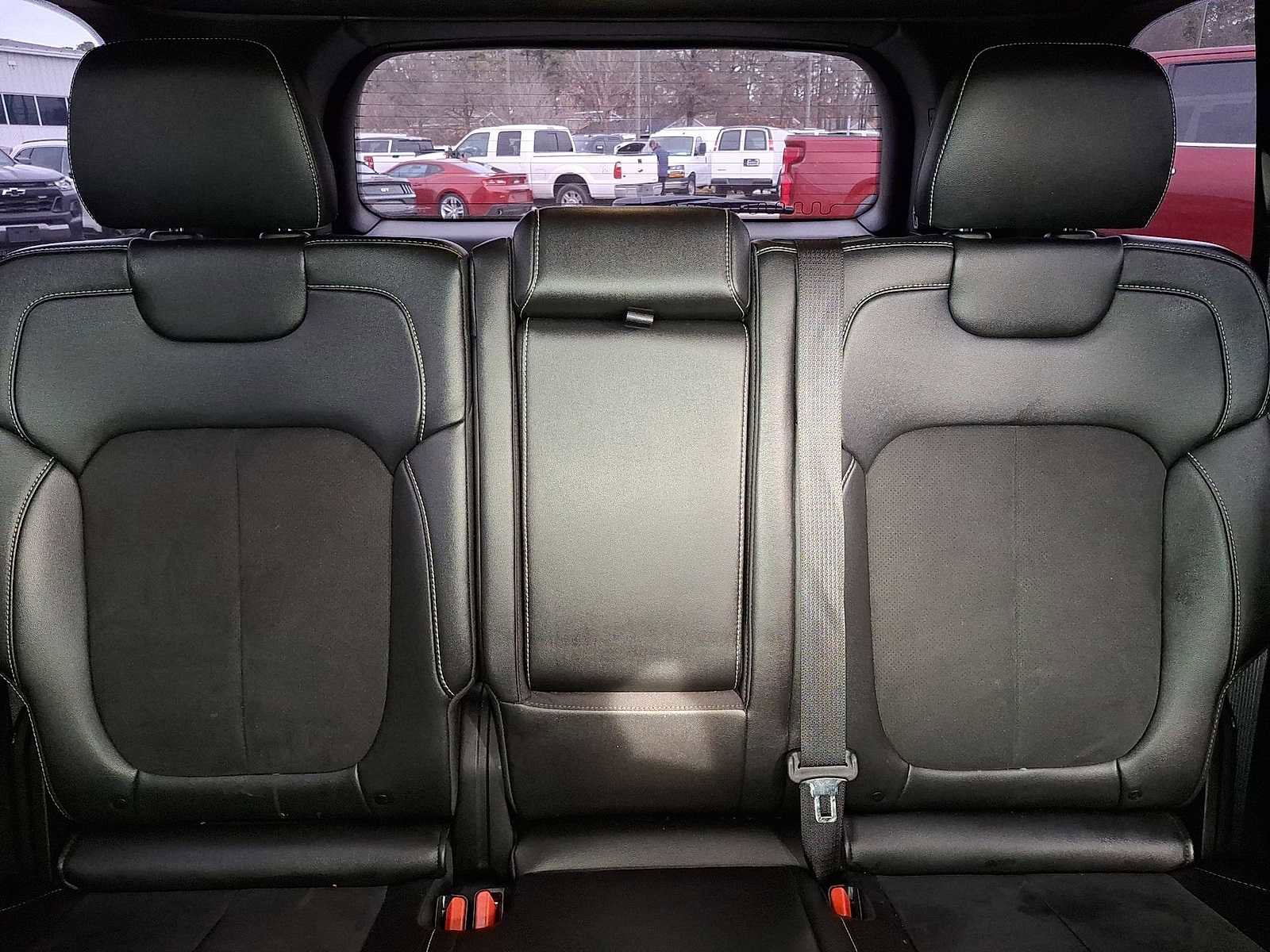 Used 2024 Jeep Grand Cherokee Altitude image 14