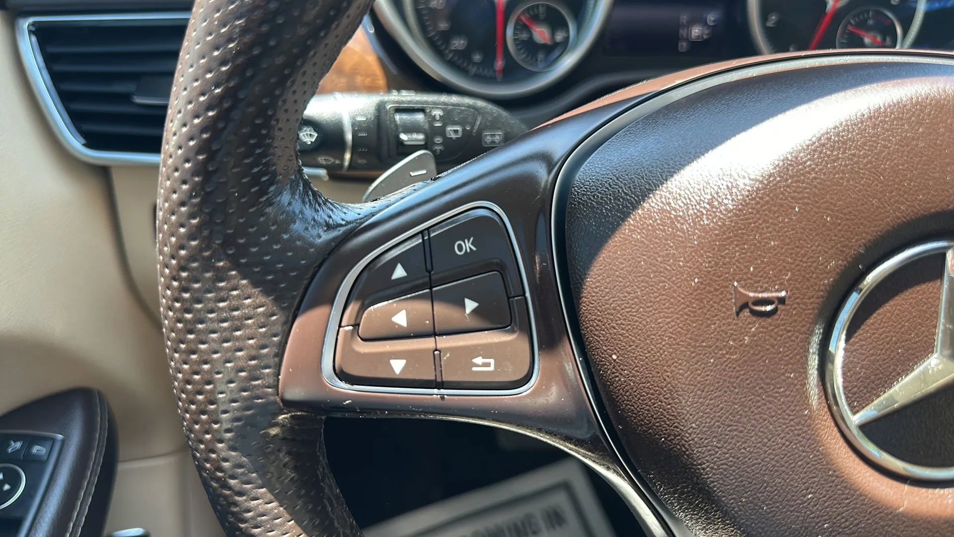 Used 2018 Mercedes-Benz GLE 350 4MATIC image 17