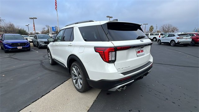 Used 2025 Ford Explorer Platinum w/ Ultimate Package image 7