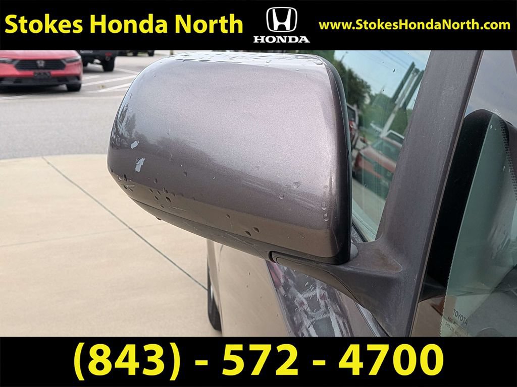 Used 2013 Toyota Sienna XLE w/ Entertainment Pkg AWD/4WD image 19