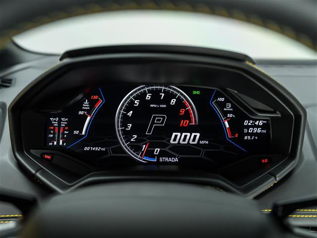 Used 2020 Lamborghini Huracan EVO image 20