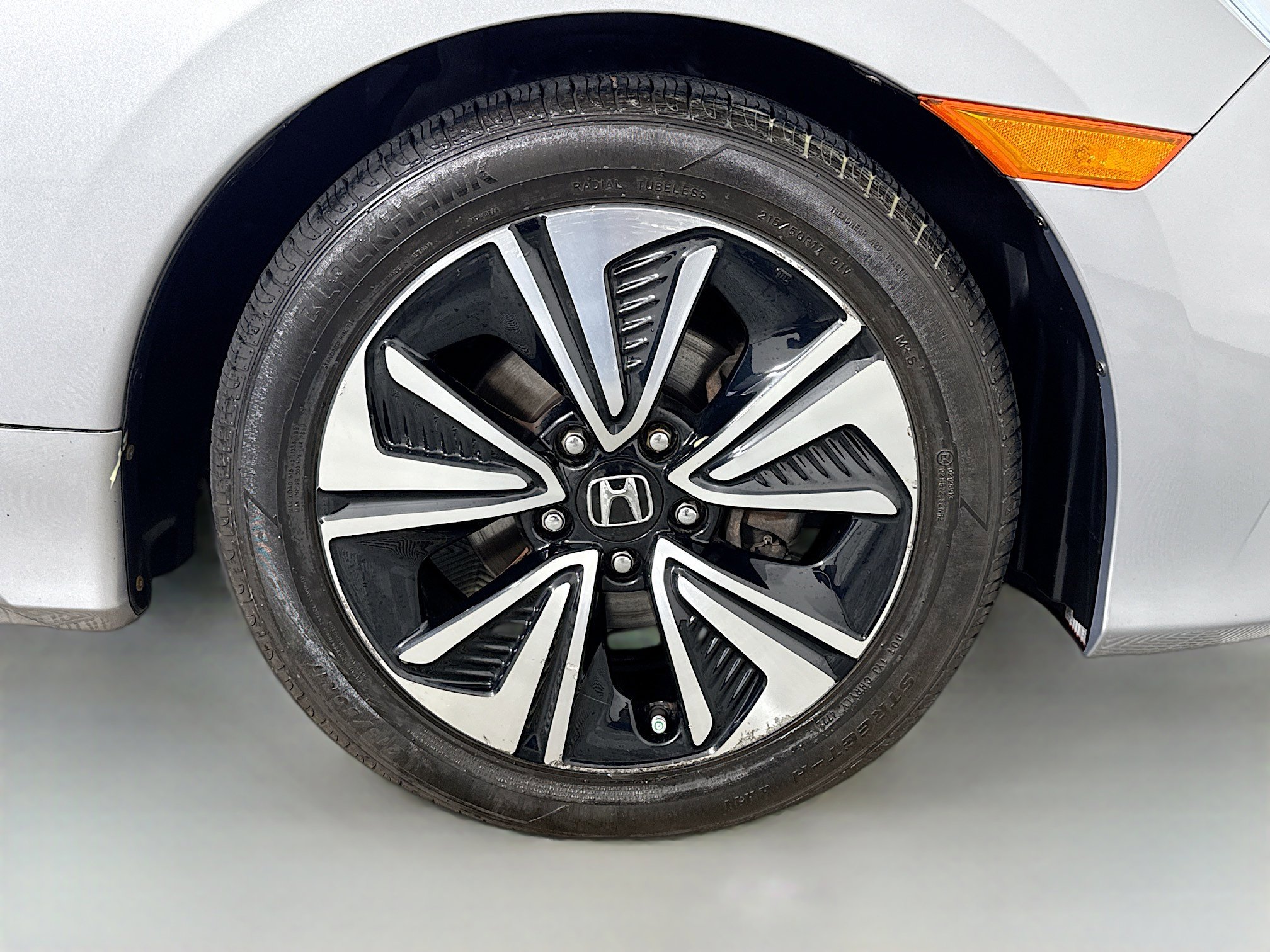 Used 2017 Honda Civic EX-L image 30