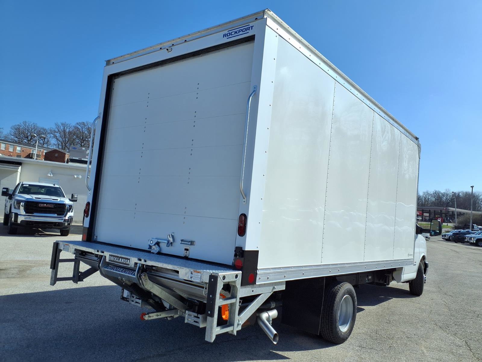 New 2026 GMC Savana 4500 w/ Power Convenience Package RWD image 21