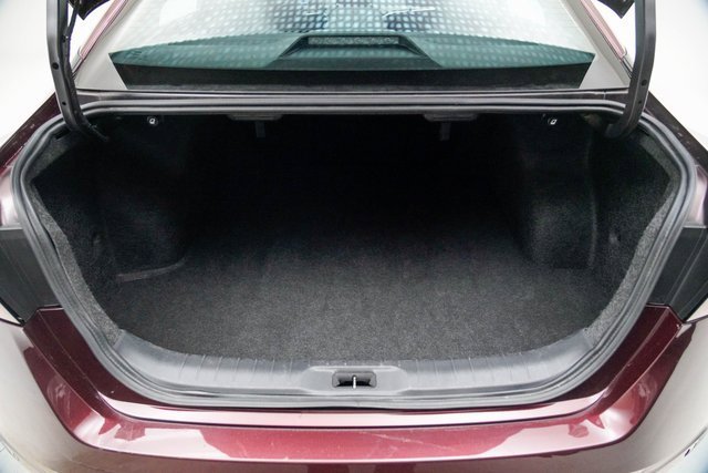 Used 2025 Nissan Altima 2.5 SV image 9