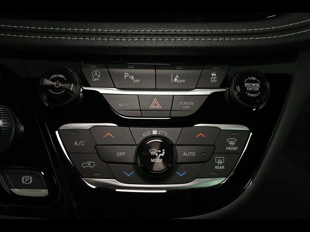 New 2026 Chrysler Pacifica Select image 20