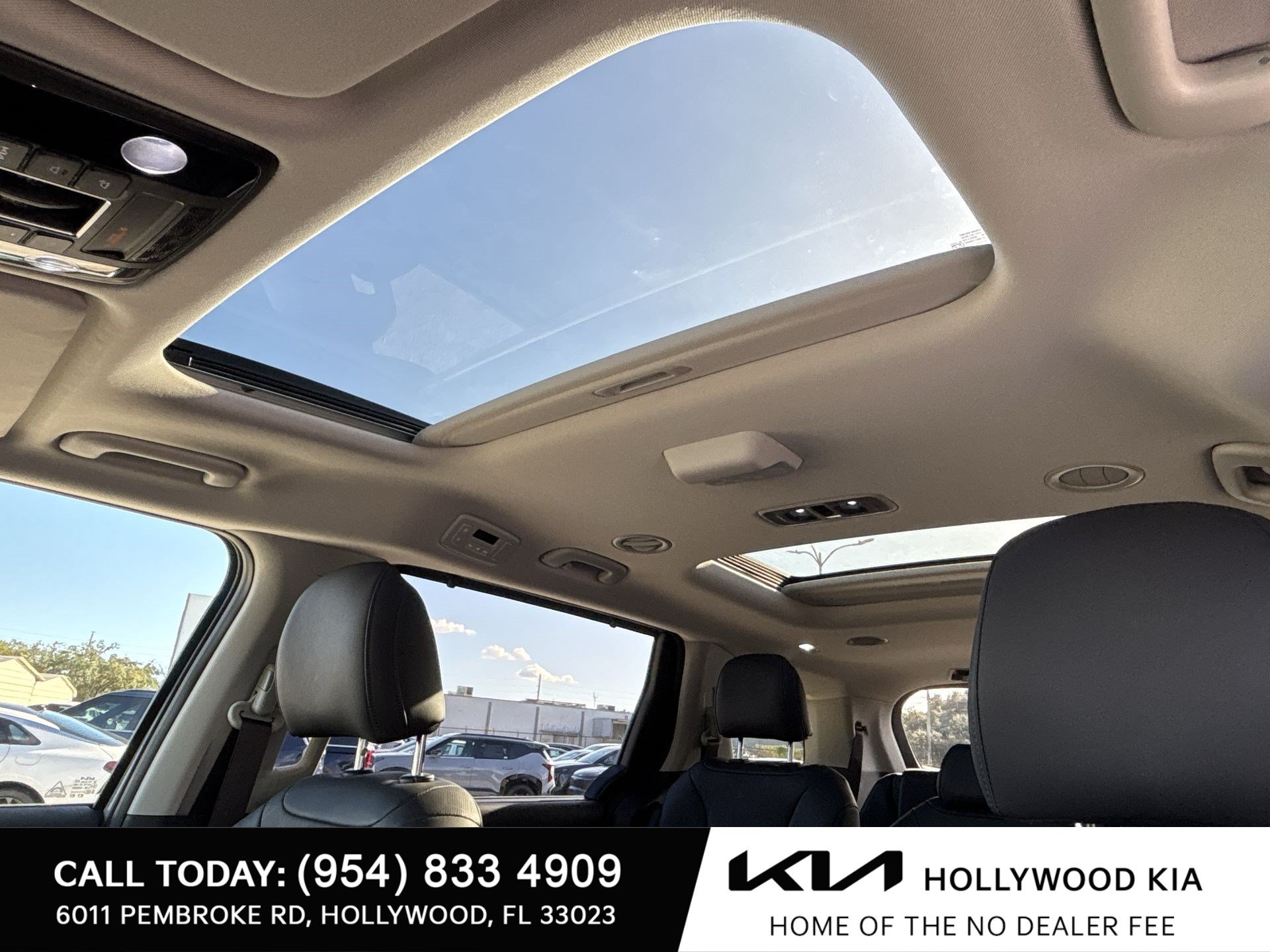 Used 2026 Kia Carnival SX FWD image 16