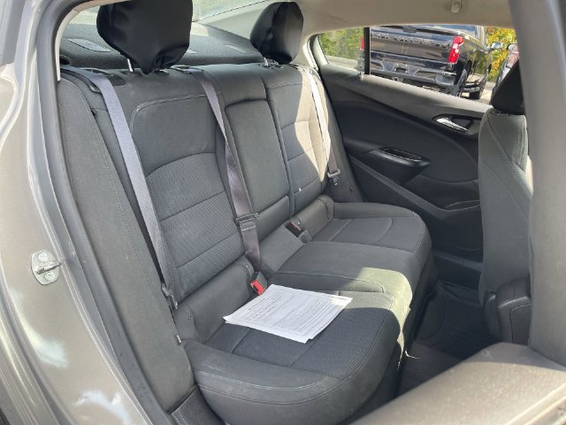 Used 2017 Chevrolet Cruze LT w/ Convenience Package FWD image 25