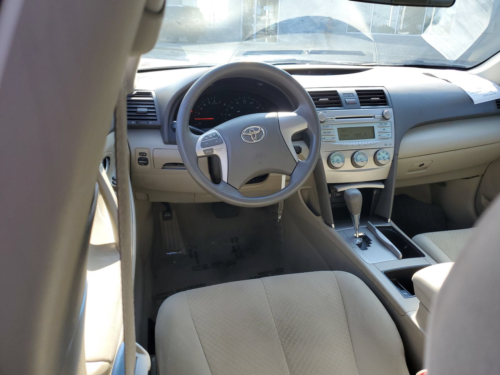Used 2009 Toyota Camry LE FWD image 11