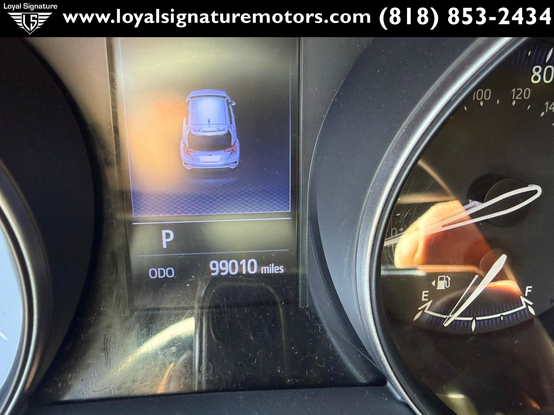 Used 2019 Toyota C-HR LE FWD image 21