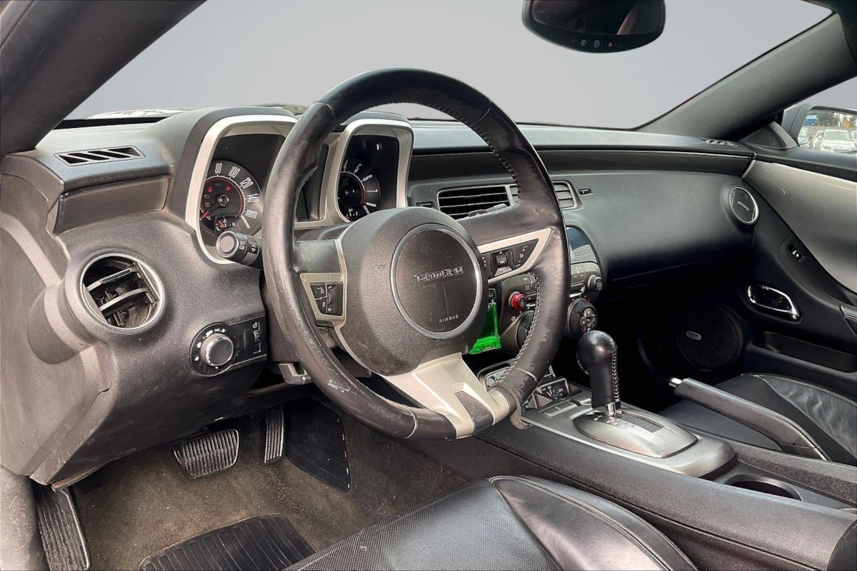 Used 2010 Chevrolet Camaro LT w/ RS Package RWD image 14