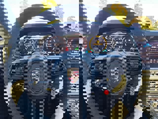 Used 2025 Porsche 911 Carrera 4 GTS image 22