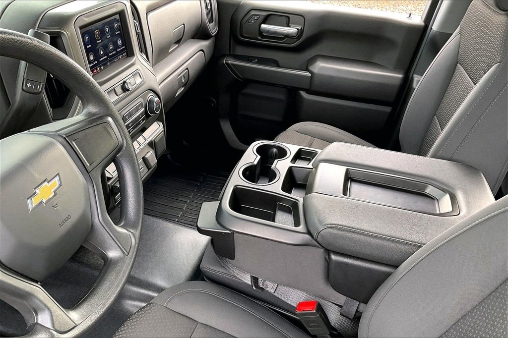 Used 2025 Chevrolet Silverado 3500 W/T w/ WT Convenience Package image 15