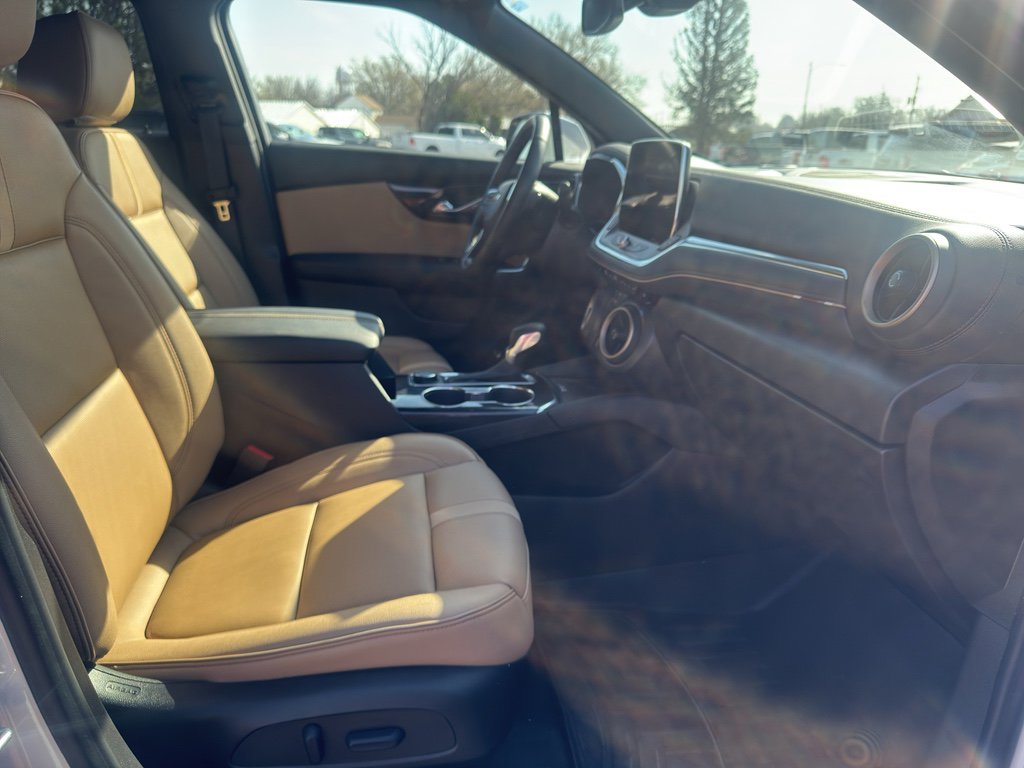 Used 2025 Chevrolet Blazer Premier AWD/4WD image 15